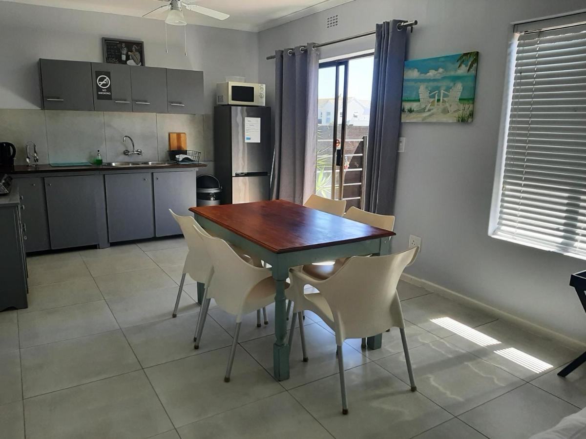 Croeso Guest House Langebaan Exterior foto