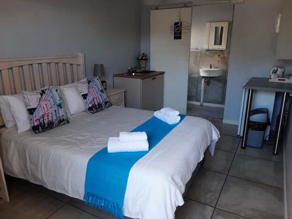 Croeso Guest House Langebaan Exterior foto