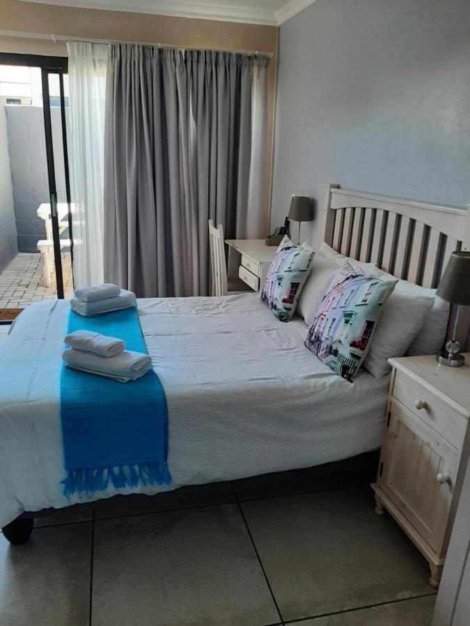 Croeso Guest House Langebaan Exterior foto