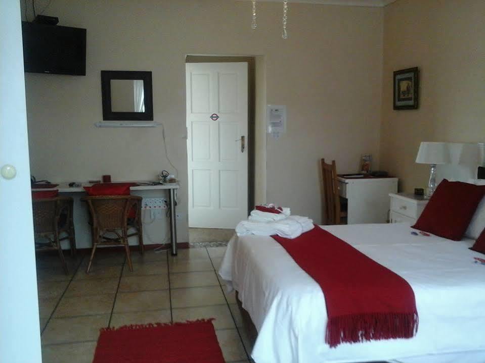 Croeso Guest House Langebaan Exterior foto