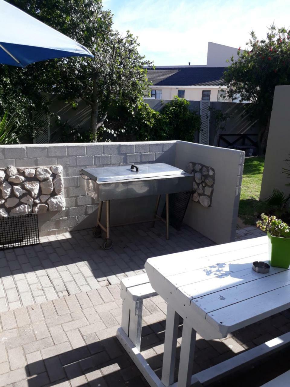 Croeso Guest House Langebaan Exterior foto