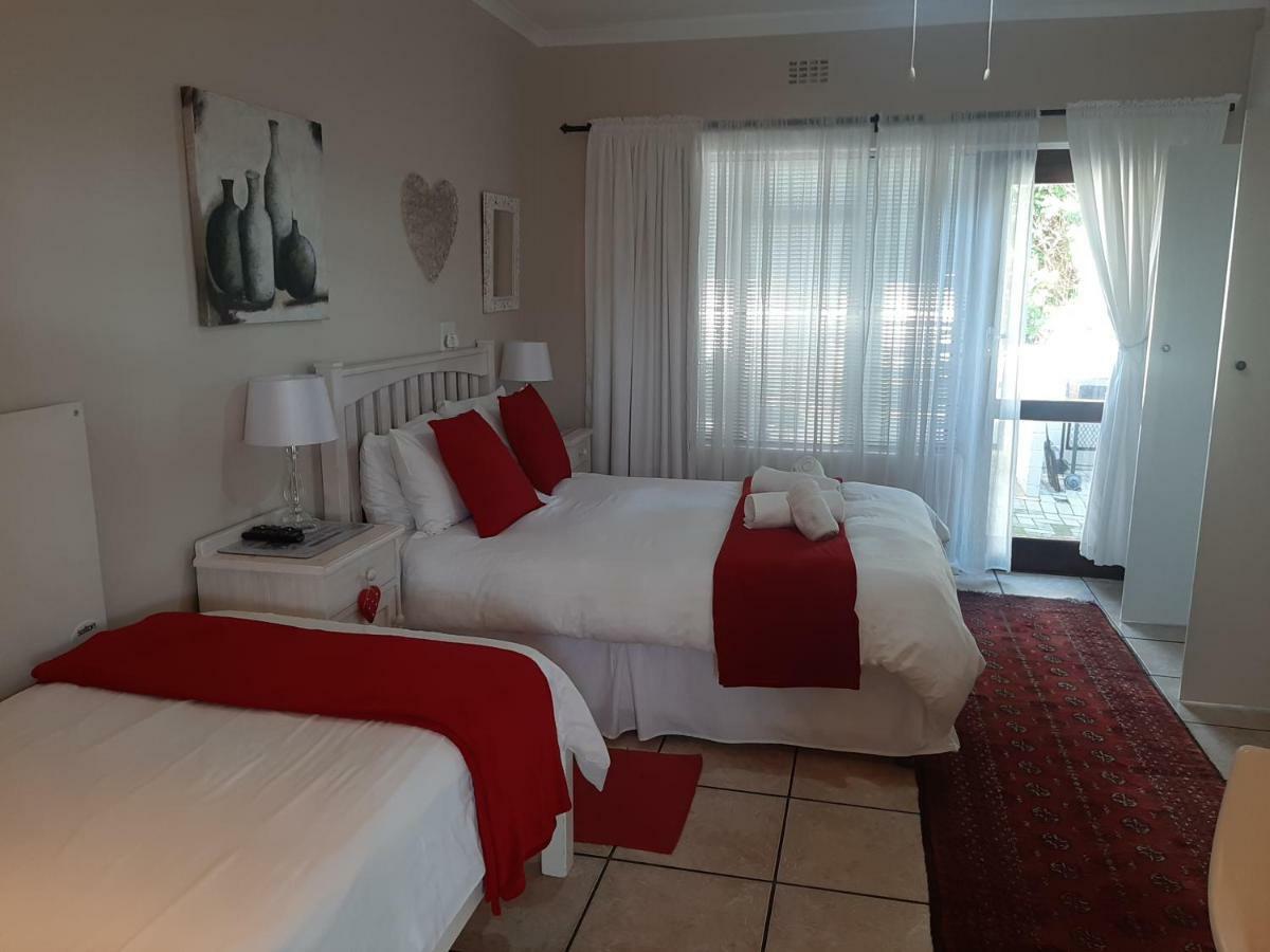 Croeso Guest House Langebaan Exterior foto