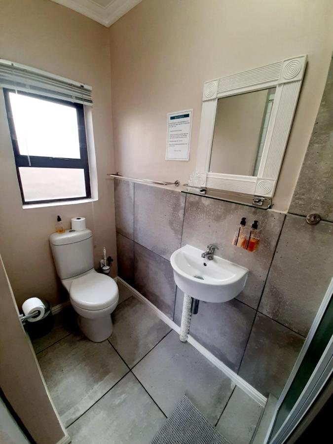 Croeso Guest House Langebaan Exterior foto
